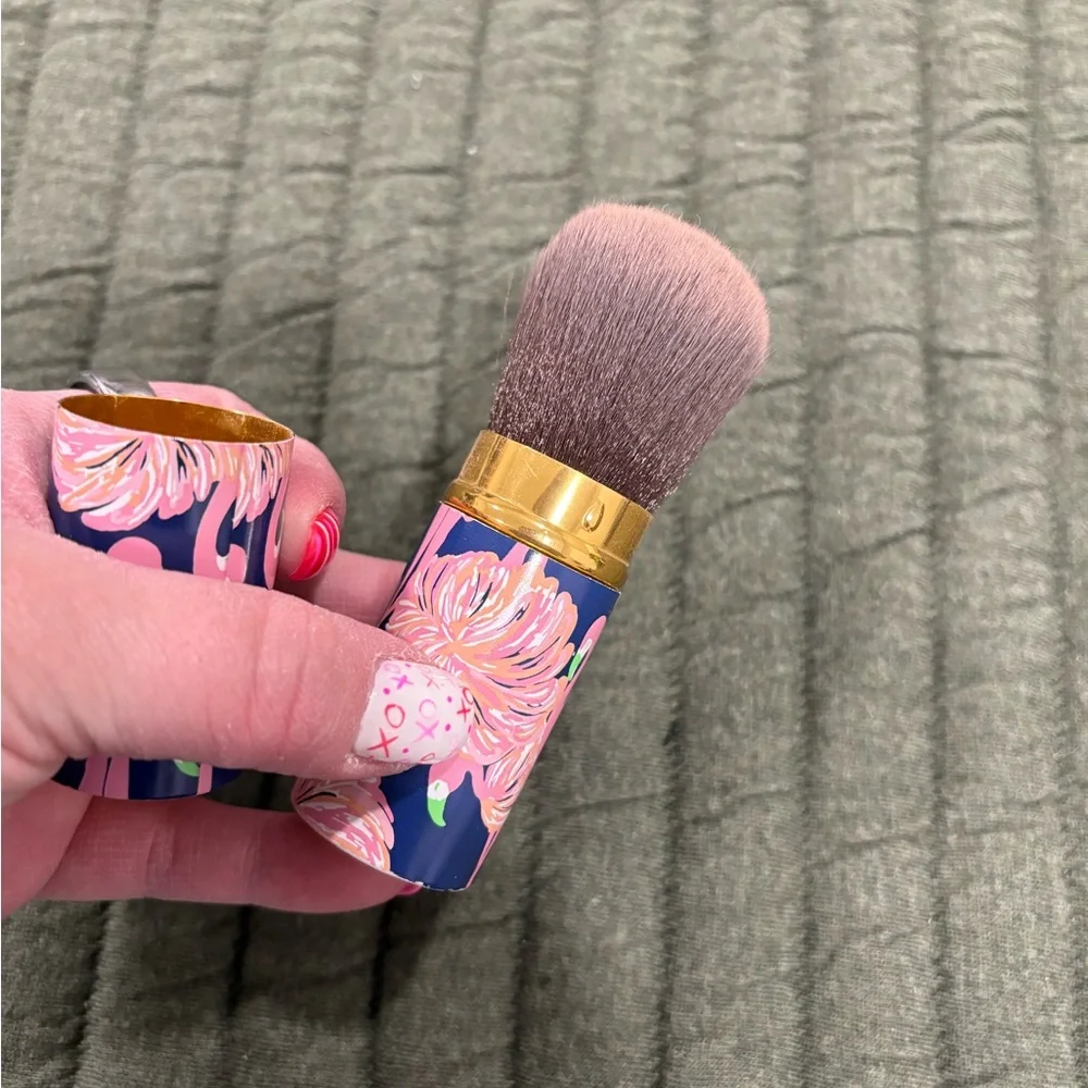 Lilly Pulitzer Makeup Brush Resort Navy Gimme Some Leg